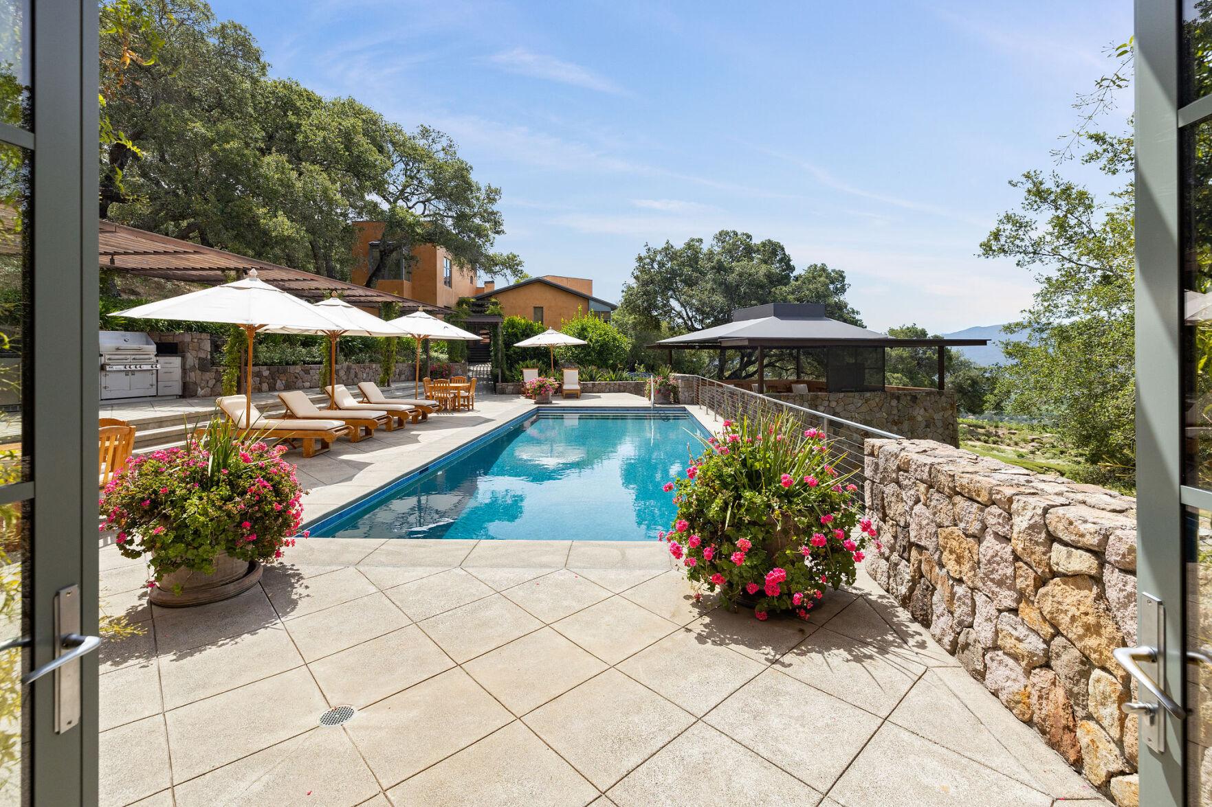 840-844 Meadowood Lane in St. Helena